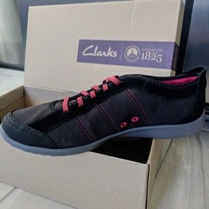 Black Clarks Tennis Shoes -  Size 8 (NWOT)